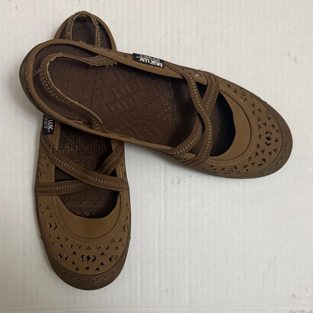 Muk Luks Sport Tan Women's Flats